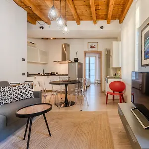 Crocetta Modern Flat Apartment